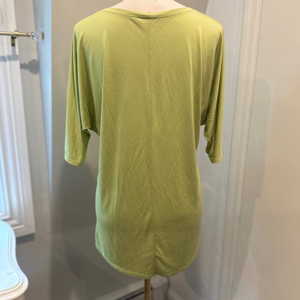 Uniqlo Lime Green Dolman Sleeve Scoop Neck Top Modal Cupro Blend | Size Medium - Picture 2 of 9